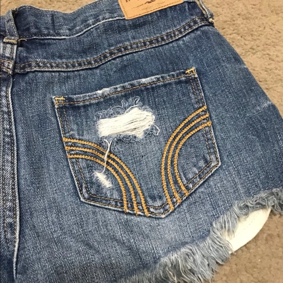Women’s Hollister Shorts - Picture 6 of 6